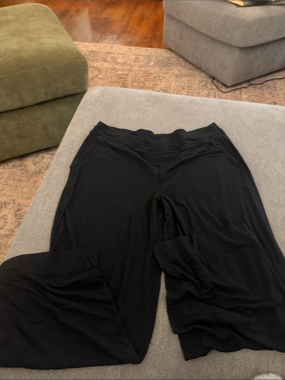 Soma Women's Black Wide-Leg Capri Sleep Pants